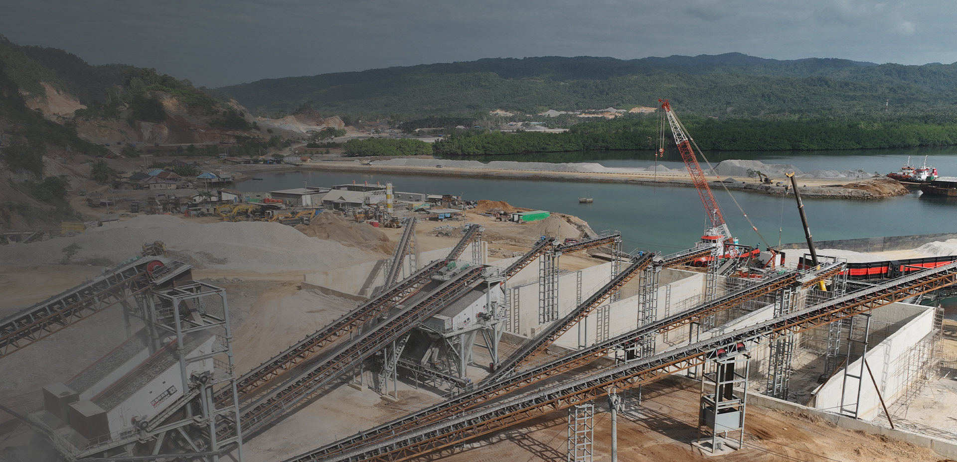 A Series Of Production Line Equipment